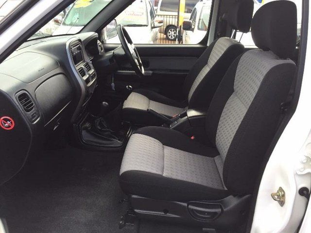 Black Duck Seat Covers - Nissan Navara D22 ST-R