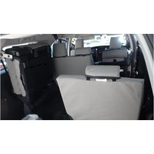 Seat covers for all three rows allow for full folding and adjusting functions