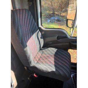 Black Duck™ Seat Covers offer maximum seat protection for your  Mack - Quantum, Trident, Metro-liner and Vision Trucks.