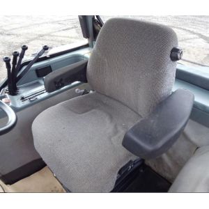 Black Duck® Canvas Seat Covers offer maximum seat protection for your CASE IH 8900 Magnum and 9300 Steiger
