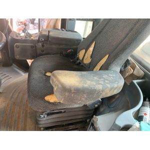 Black Duck™ Canvas Seat Covers offer maximum seat protection for your CATERPILLAR ARTICULATED H SERIES LOADERS