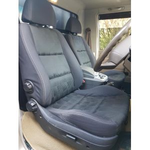 Black Duck seat covers - Driver & Passenger Buckets (pair) Ford  Falcon FG Ute  XL & FG Sedan XT ONLY.
SHOWS SEATS FITTED TO A LANDCRUISER.