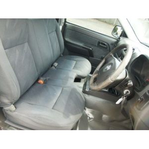 Make sure you fit Black Duck Canvas or Black Duck Denim seat covers to you Holden Rodeo or Holden Colorado Ute, Black Duck are the Duck's nuts in seat covers!
**IMAGE IS OF ACTUAL BENCH SEAT TO HELP YOU IDENTIFY**