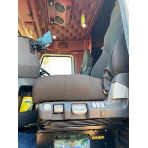 Passenger seat is also an ISRI 6860 "Bigboy" with thick seat base cusion has no armrests WITH AIR SUSPENSION.