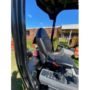 Black Duck® SeatCovers CAT MINI EXCAVATORS 301 / 302 / 303 and more.