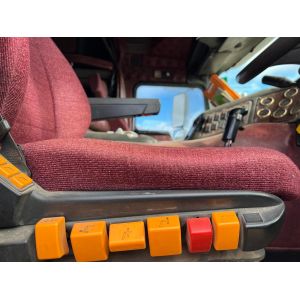 Driver Bucket with RHS Seatbelt and LHS Armrest provision ISRI 6800/337 Black Duck™ Canvas Covers