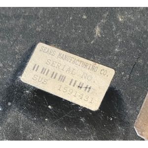 Black Duck™ Canvas Seat Covers offer maximum seat protection for your JOHN DEERE TRACTOR 7000, 00 series Sears Manufacturing Co - SUS 1591431