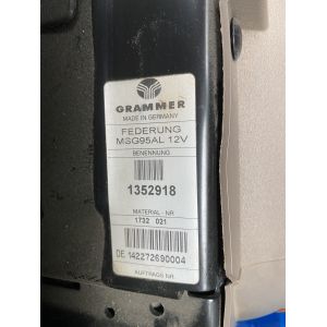 Black Duck Seat Covers JOHN DEERE TRACTORS 5080R, 5090R & 5100R Tractors with Grammer MSG731 seat.