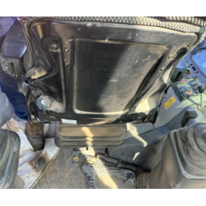 Black Duck Canvas or 4Elements Seat Covers - Provide the BEST HEAVY DUTY COMMERCIAL GRADE PROTECTION to the seat in selected various CATERPILLAR BACKHOE LOADERS