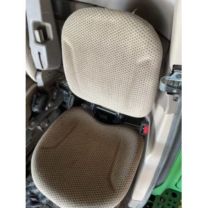 Black Duck® SeatCovers.
Driver Bucket & Buddy set no head rest JOHN DEERE HARVESTERS S550 S660 S670 S680 S690 & T670 2011+