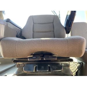 Black Duck® Canvas Seat Covers offer maximum seat protection for your CASE IH TRACTORS including Steiger HD485