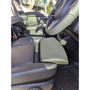 SHOWS ADJUSTABLE THIGH SUPPORT