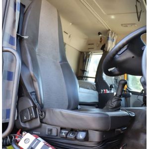 Black Duck™ Canvas Seat Covers offer maximum seat protection for your Volvo FH FM Series Trucks