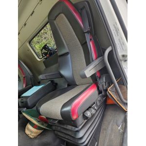 Black Duck Canvas or Denim Seat Covers offer maximum protection to the seats in your  Volvo FH and FM Series Trucks from 2013 onwards. TVO132DX (PASSENGER SEAT)