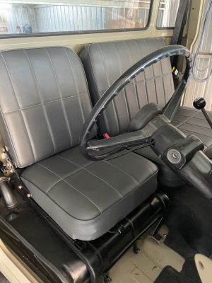 Make sure you fit Black Duck Seat Covers suitable for Toyota Landcruiser 40 Series pre 1978 including  models FJ45, BJ42, FJ40, HJ47.