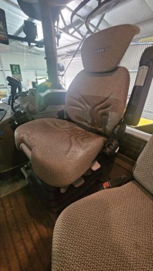 lack Duck SeatCovers to fit Case Maxum Maxxum 110, 120, 130, 115, 125, 140