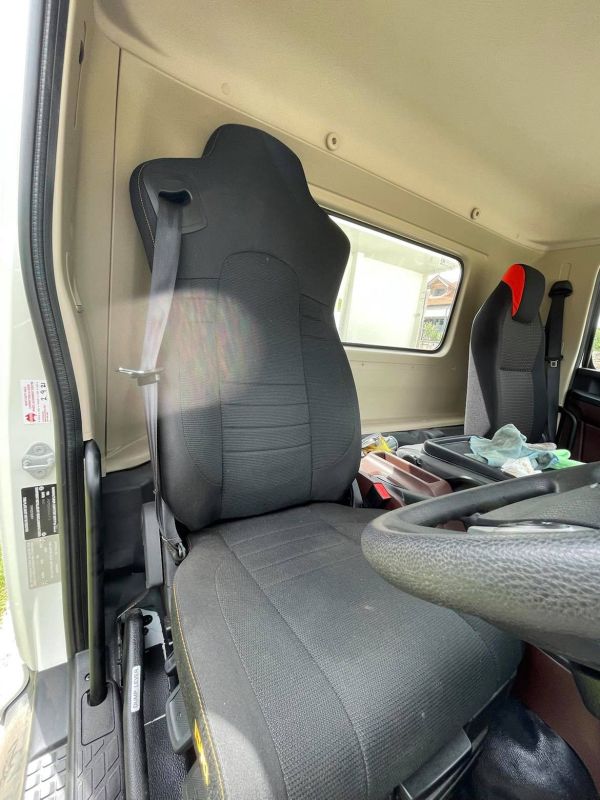 BLACK DUCK Seat Covers HINO 500 SERIES mid2019 onwards Driver Air